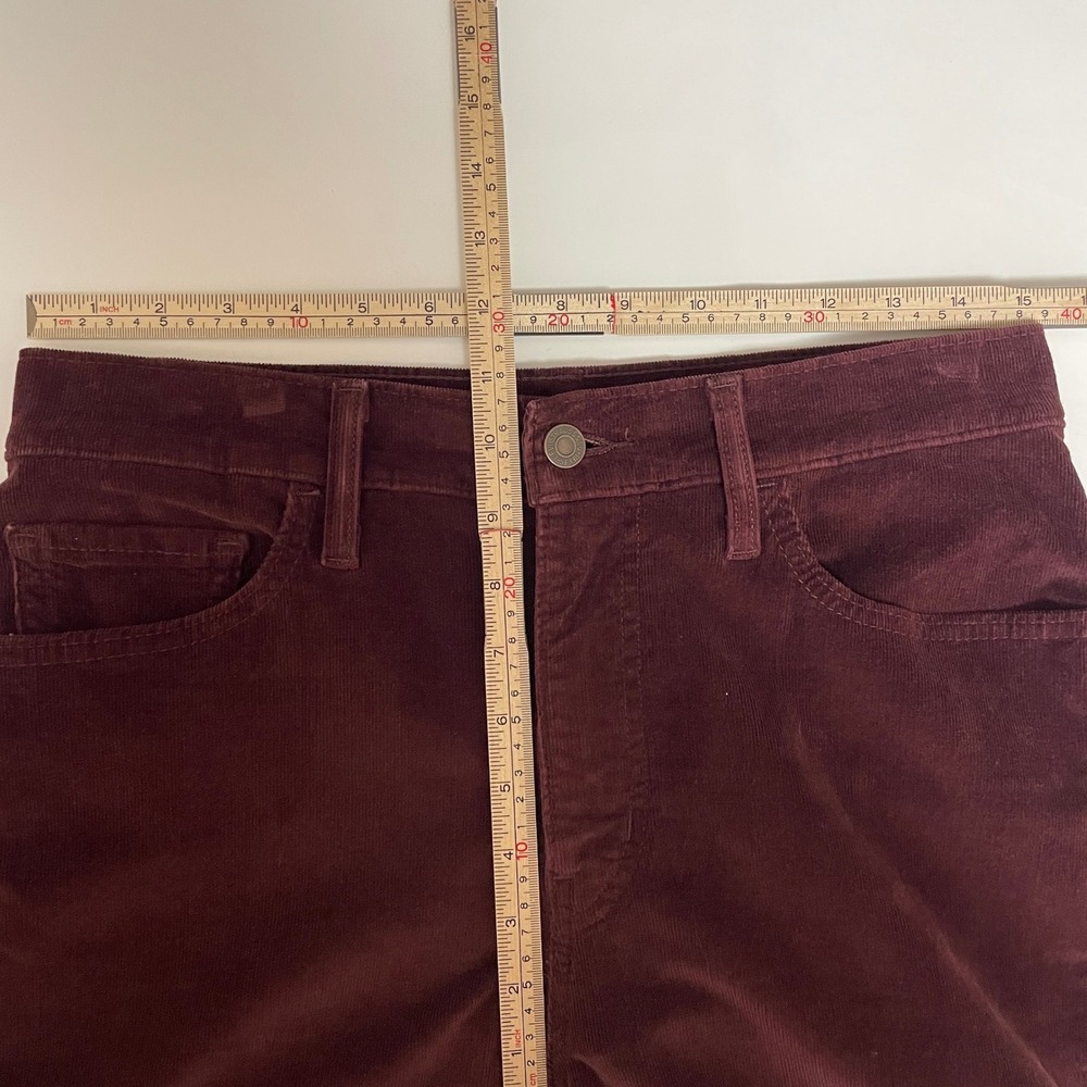 Levis 724 High Rise Straight Corduroy Pants Burgundy Maroon Fall Prep Wmns 29x30 - Picture 7 of 9